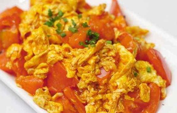 医生建议：西红柿炒鸡蛋，这些食材和调料尽量不要放