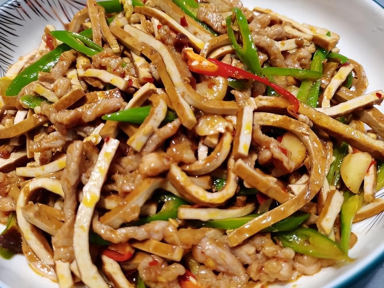 香干炒肉丝的做法、营养价值与食用功效
