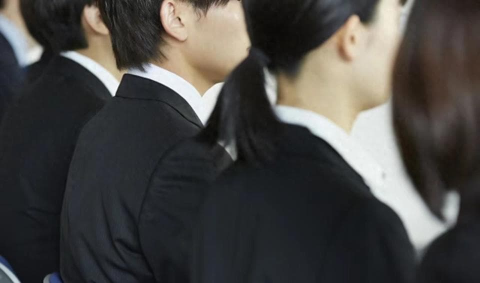 多地调整应届生身份认定标准：不再审核工作经历和社保缴纳情况