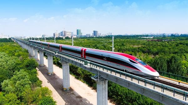 从"追赶"到"领跑" 我国铁路总体技术水平迈入世界先进行列