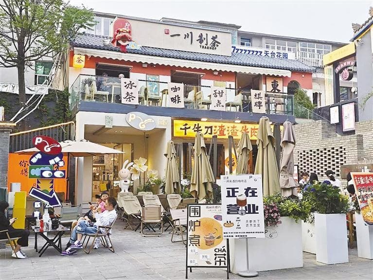 走进菜市场，感受城市“烟火气”