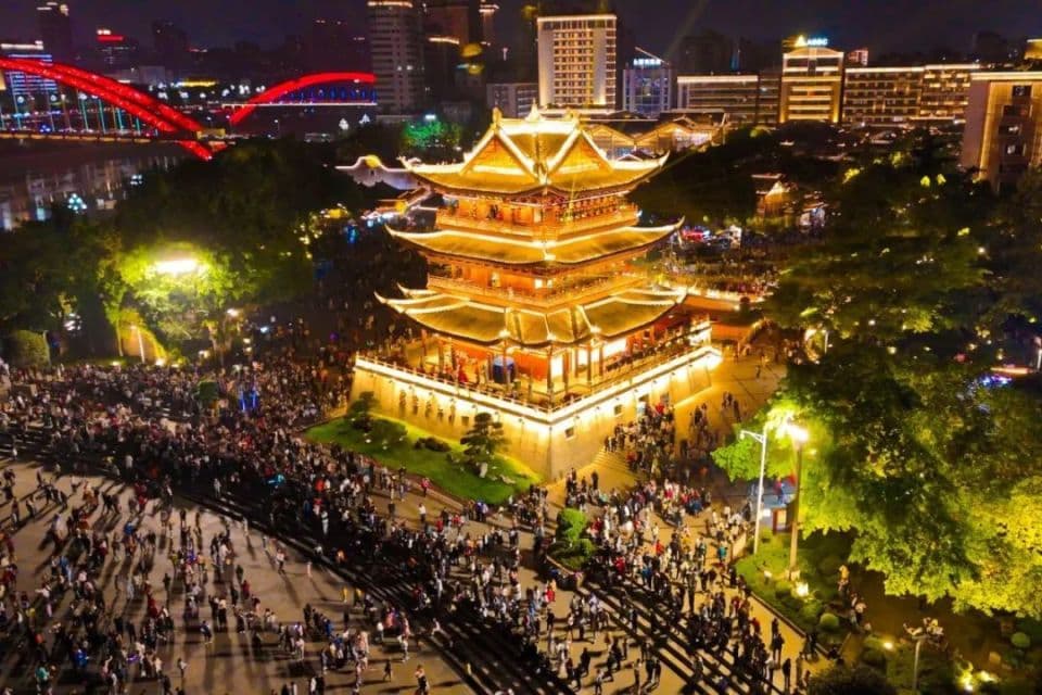 最新一批国家级旅游休闲街区公布！四川这两地必玩🤩