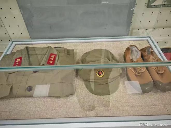 雷锋精神，不朽的丰碑——走进青岛黄海学院雷锋纪念馆
