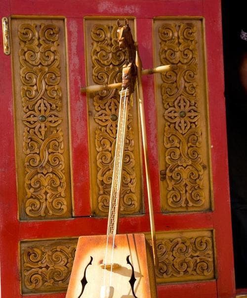 马头琴是哪个民族的音乐？它在中国音乐文化中扮演什么角色？