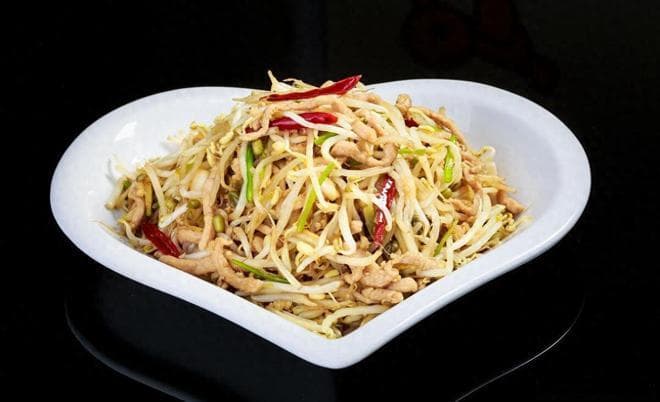 美味营养，豆芽炒肉的制作方法和技巧