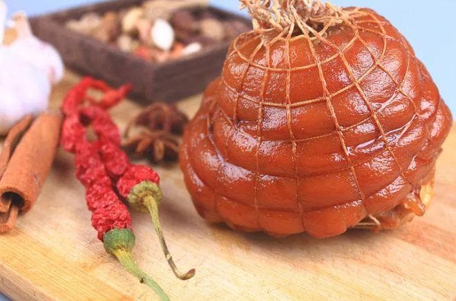 卤肉“3分靠卤，7分靠泡”，浸泡环节全攻略