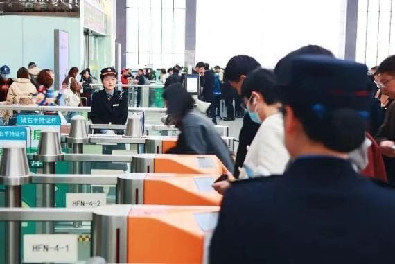 春运期间火车票已发售3810万张 这些列车有优惠票价