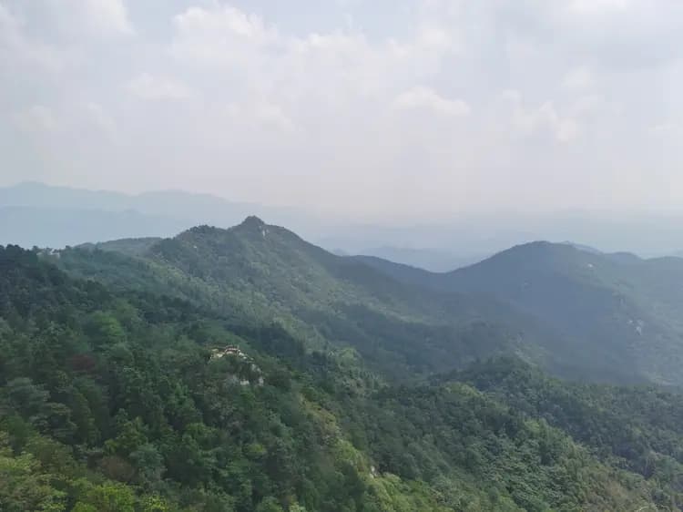 民用机场：运输机场和通用机场