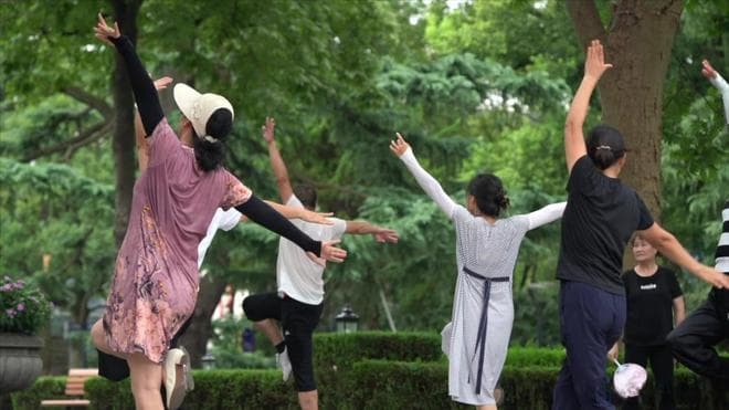 高血糖与喝茶有关？医生多次劝诫：高血糖患者，切记3种水不要喝