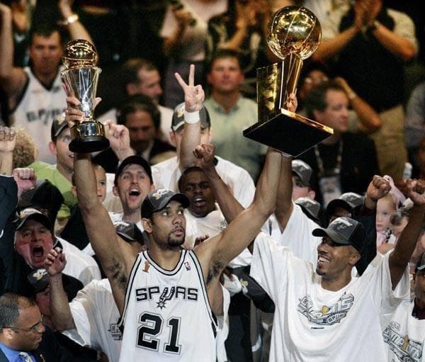 NBA欠吉诺比利一FMVP？05年总决赛，石佛场均20.4分