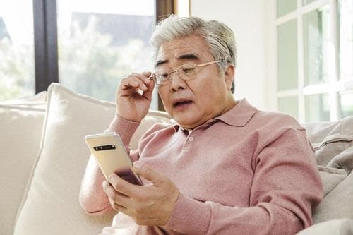 突破性的同日手术：一次解决老花眼和白内障