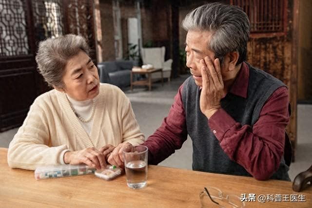 专家详解头痛应对指南：从分类到用药，全方位缓解头痛困扰