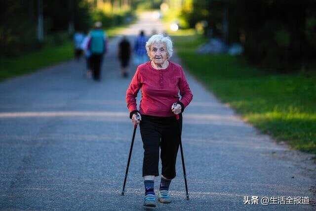 柳叶刀研究发现：走路与寿命之间的关系，60岁以后，步数要刚刚好