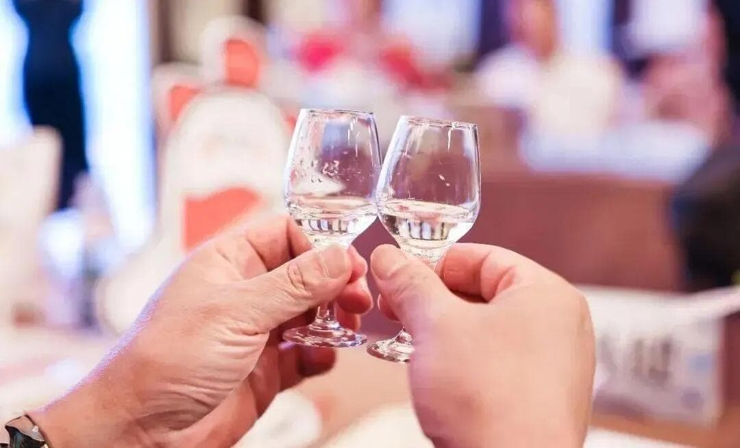 酱酒品鉴全攻略：视觉、嗅觉、味觉的三重享受