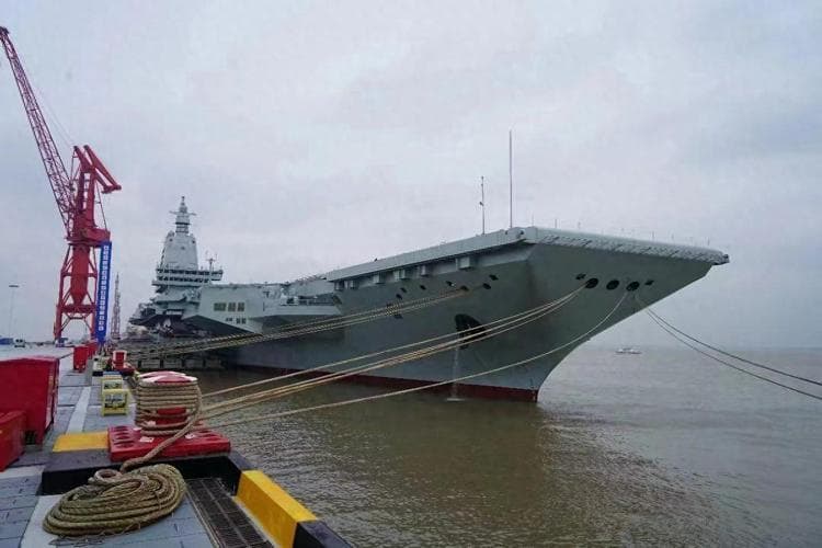 福建舰首航，中国海军步入三航母时代，2050年可装备8艘航母？