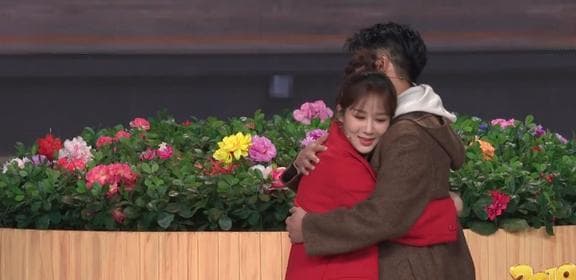 2019年春晚最感人小品《站台》飞溅三大泪点，看你击中没有？