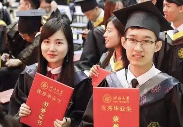 5张图揭露，“上大学”和“没上大学”的区别，真实到令人扎心！