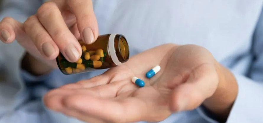 AR智能药盒：增强现实辅助患者精准用药