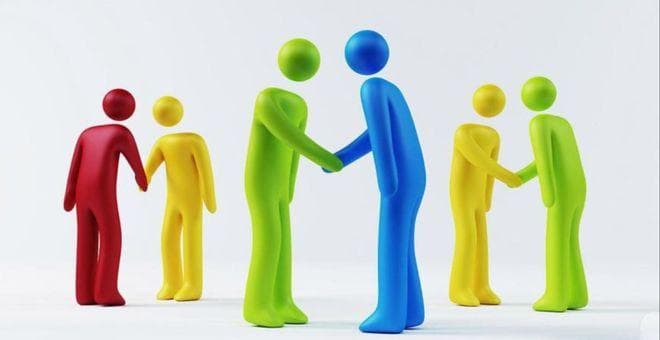 人际关系的本质是什么？博弈智慧、资源互换与赢得喜爱的平衡艺术