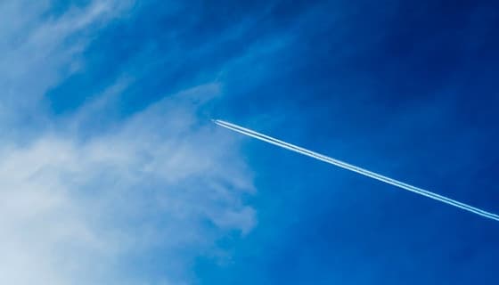 航空安全生产管理系统如何提升安全标准？