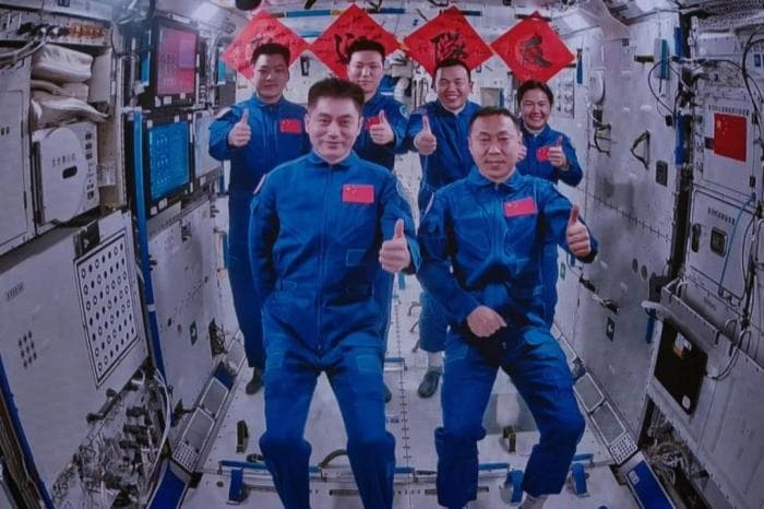 “嫦娥”落广寒、“天宫”迎新客 2024中国航天接续“上新”