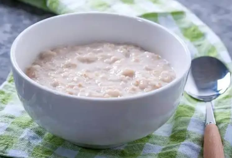 失眠救星：10种改善睡眠的食物推荐
