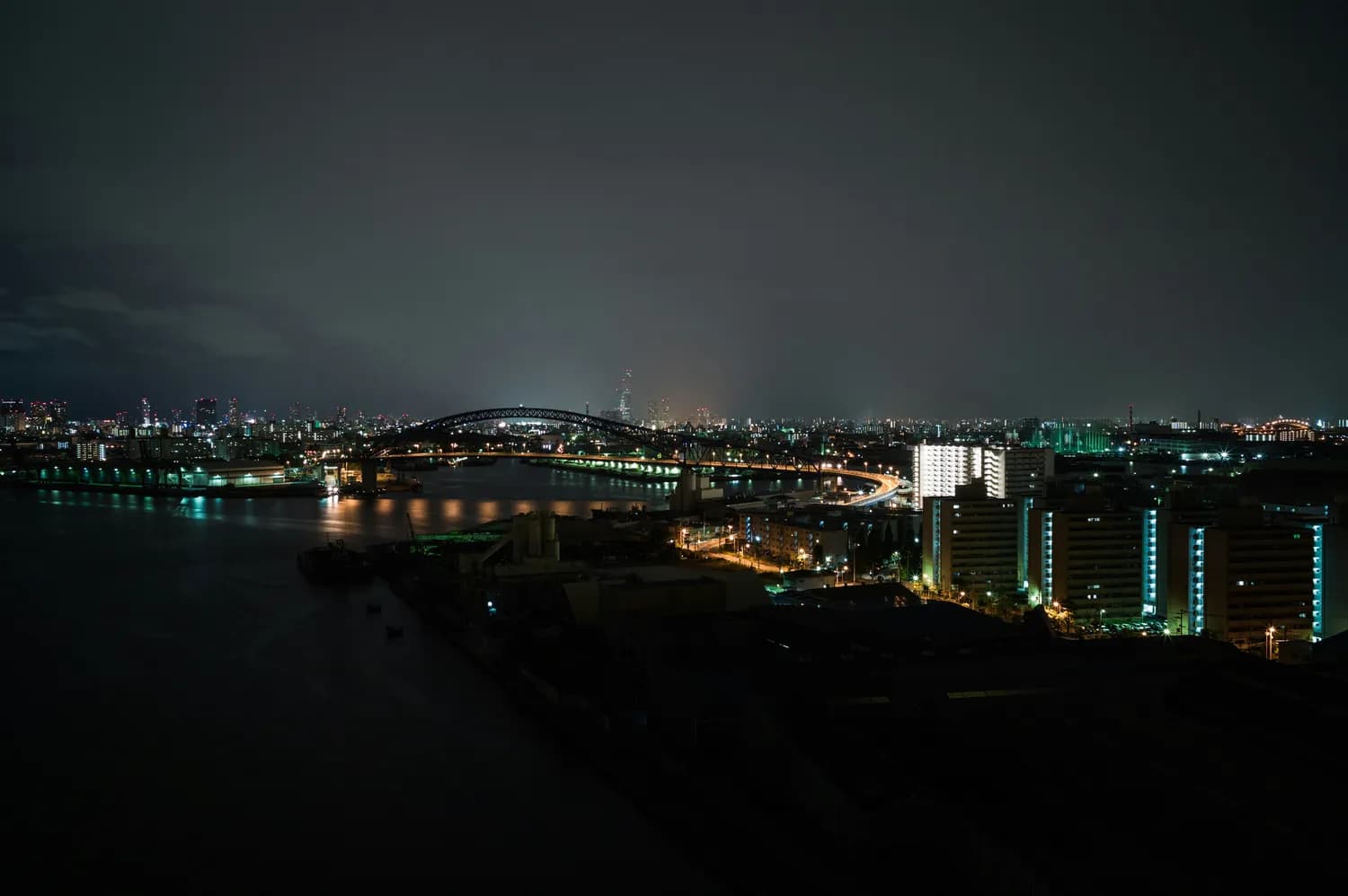 重庆WFC观景台：590米高空俯瞰山城，春季观景全攻略