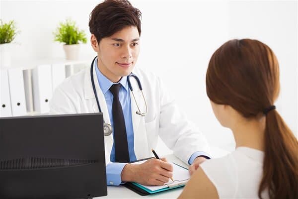 胃不舒服应该挂什么科