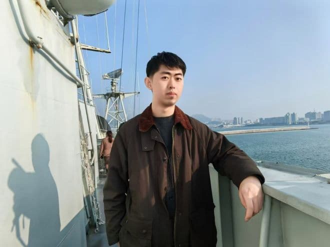 中国人民努力把人民海军全面建成世界一流海军！闫震受邀参观！