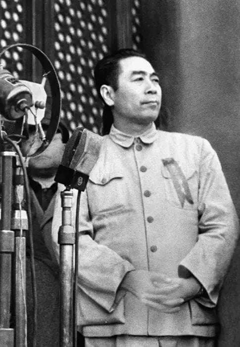 周恩来真实军事水平如何？常在指挥一线的他，用一场海战证明！