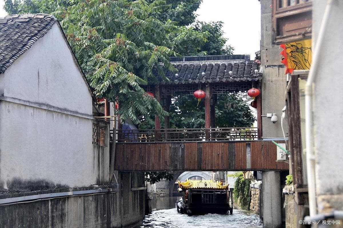 平江路：一条古街，半座姑苏城