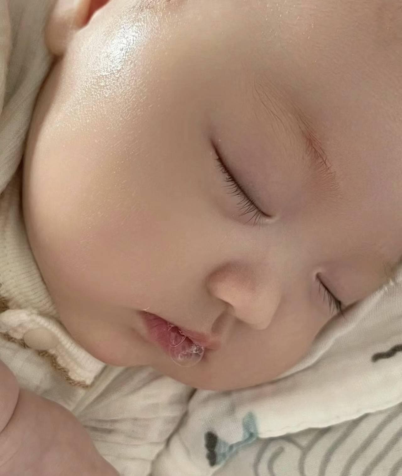 新生儿用品全攻略：为宝宝的温馨小世界准备一切