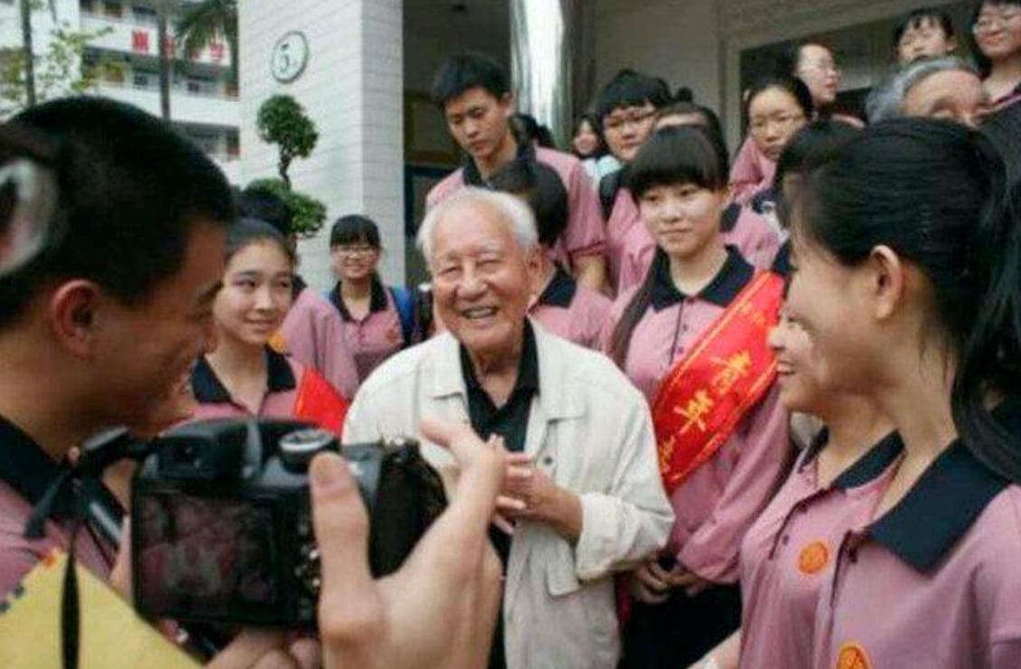 缅怀黄旭华院士：游子千里梦 依依故乡情