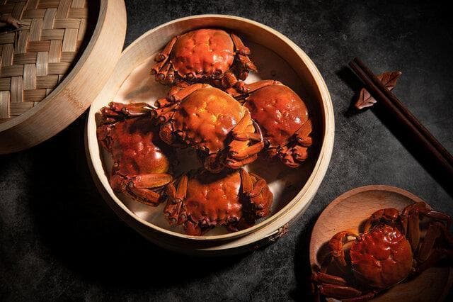 高邮湖大闸蟹：千年美食文化的传承