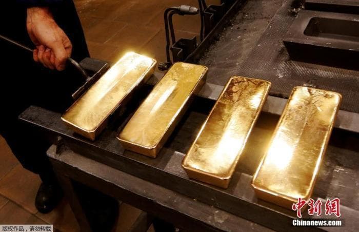 金价创新高后震荡！交易所和银行发风险提示