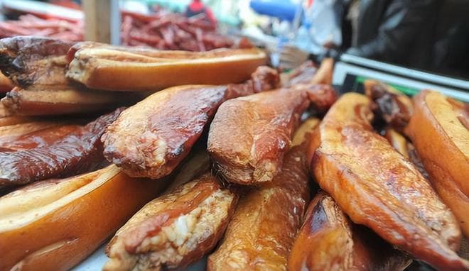 专家提醒：腊肠腊肉含致癌物，不宜长期食用