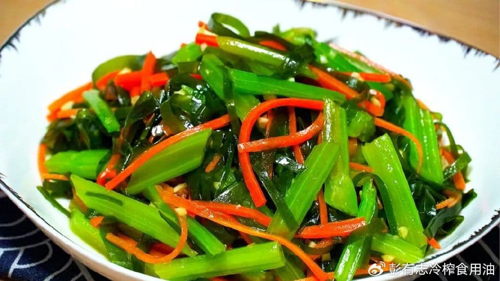 紫苏籽油的最佳食用方法，让健康美味两不误