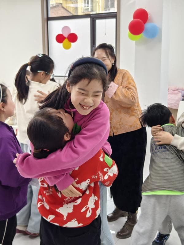 社区“无手机社交” 为少年儿童开启社交启蒙