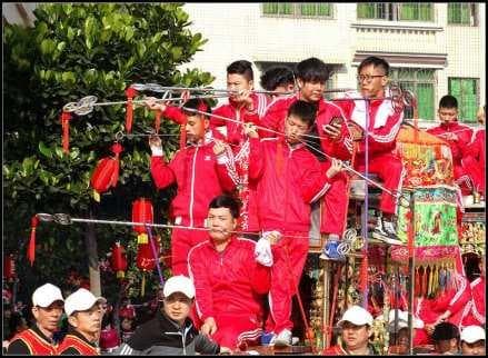 穿令箭：广东湛江的传统民俗绝技