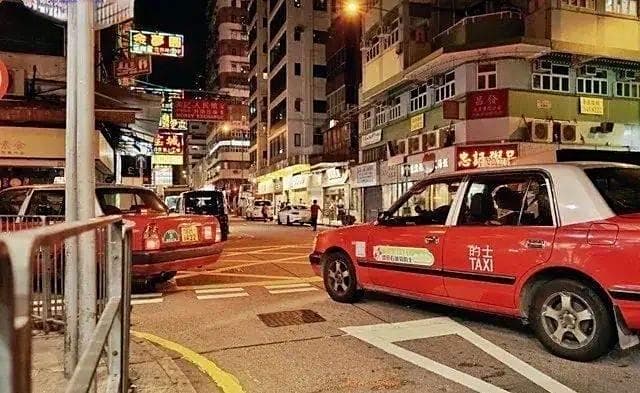 香港出租车为何偏爱30年丰田皇冠？司机一席话道出真相