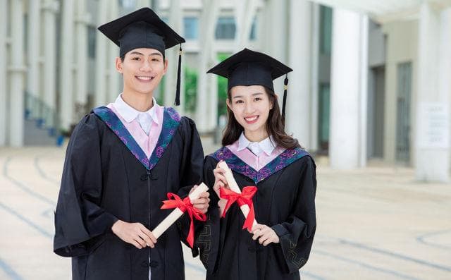 MBA在职与全日制的区别：学费、考试科目全解析