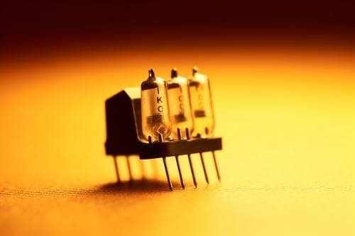 运算放大器应用设计秘籍：攻克关键难题，提升电路性能