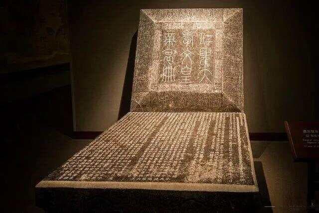 为何古人建墓一定要立碑？主要有三方面的原因