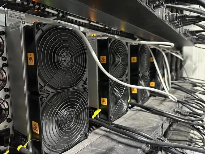 比特币挖矿的深入解析，意义、过程与影响