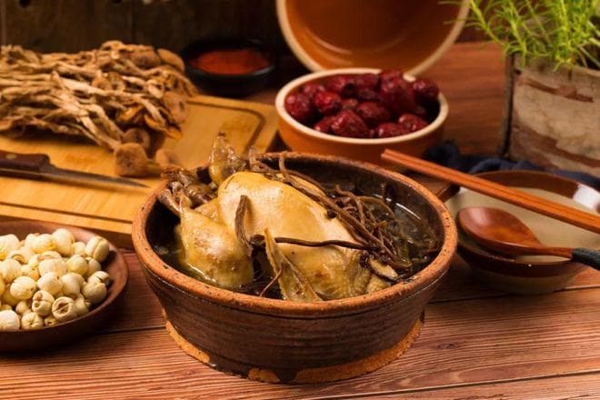 咳嗽吃鸡，神仙难医？鸡是“发物”还是补药？一次性讲清楚