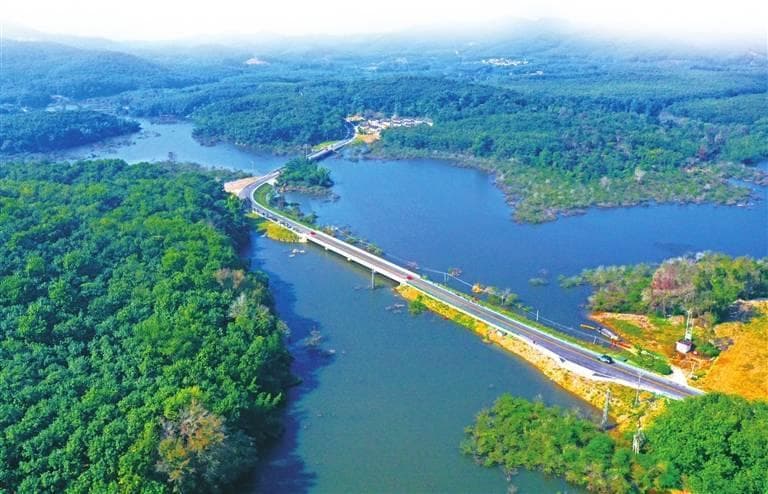 海南“两环”旅游公路体系成型，开启全域旅游新篇章