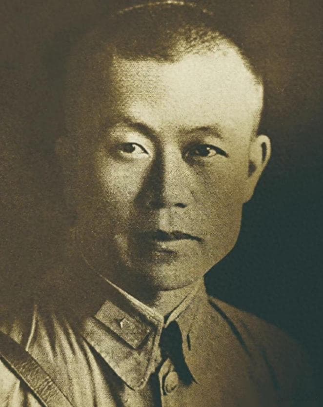 国民党三大重装兵团为何会溃败？邱清泉丧命淮海战役，廖耀湘被俘