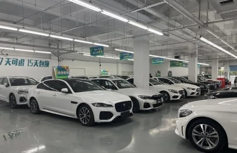 走访济南二手车市场 10万元就能开走“BBA”