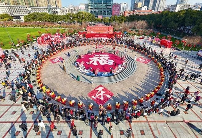 湖北宜昌：西陵庙会年味浓