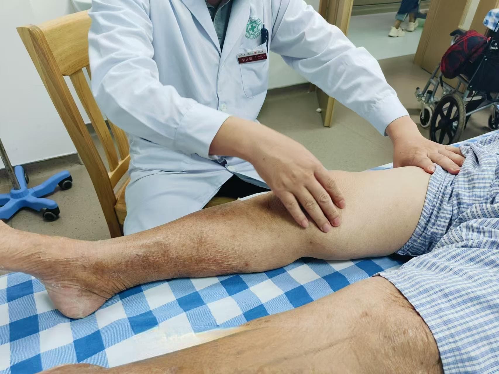 中西医如何治疗膝关节